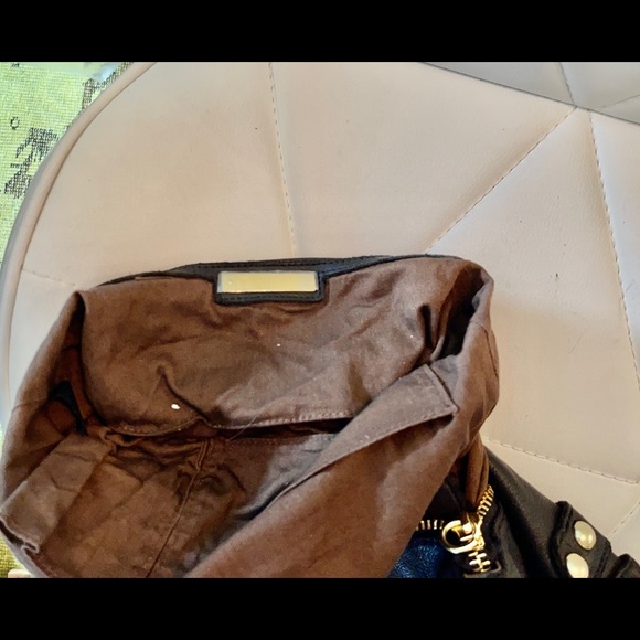 Leather Fold over bag, Linea Pelle Collection - Picture 4 of 8